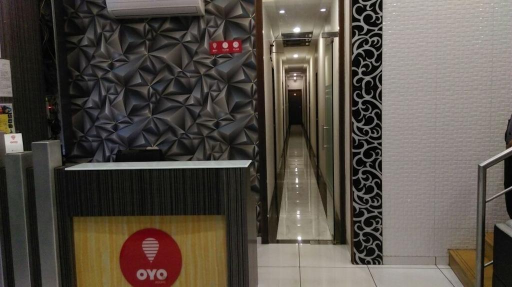 Hotel Palace Residency Мумбаи Экстерьер фото