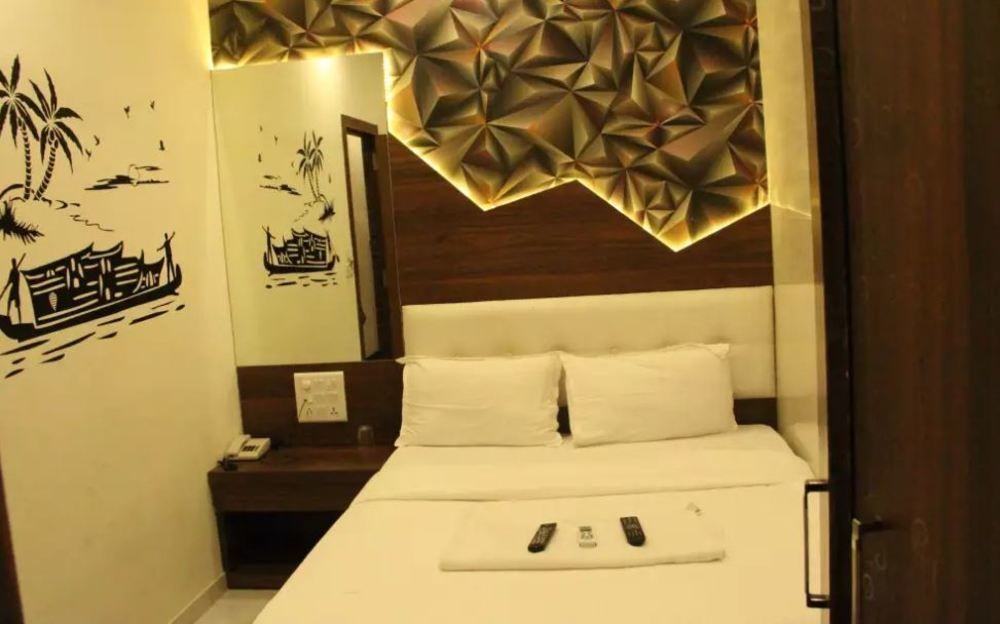 Hotel Palace Residency Мумбаи Экстерьер фото